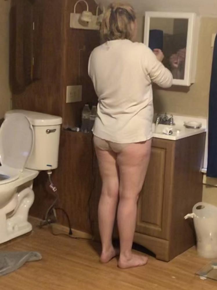14P Very tight married pussy