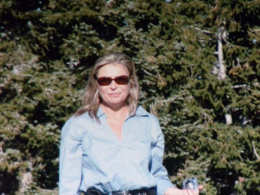 25P 5. Canadian wife exposed