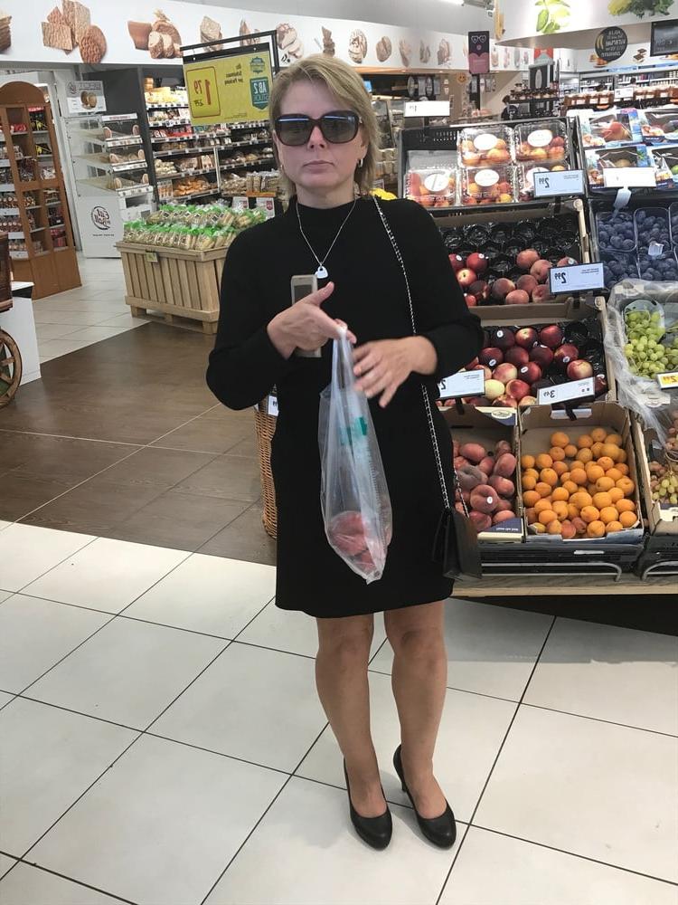 25P Mature Wife