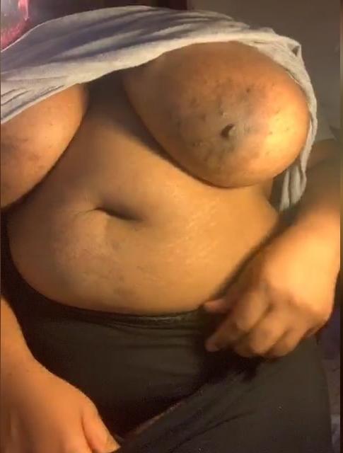 25P Ayana black chick big ass and big tits bbw