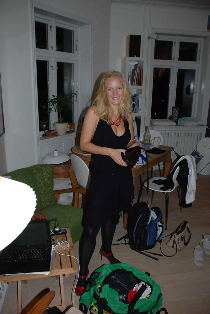 25P Beautiful amateur wife 05