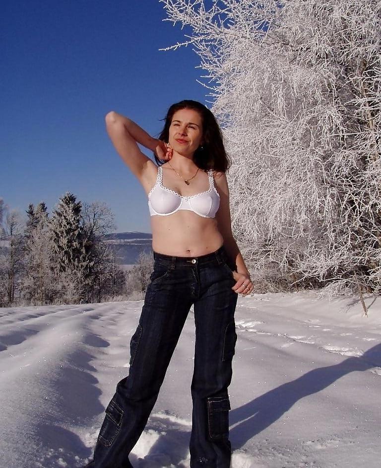 25P Beautiful amateur wife 01
