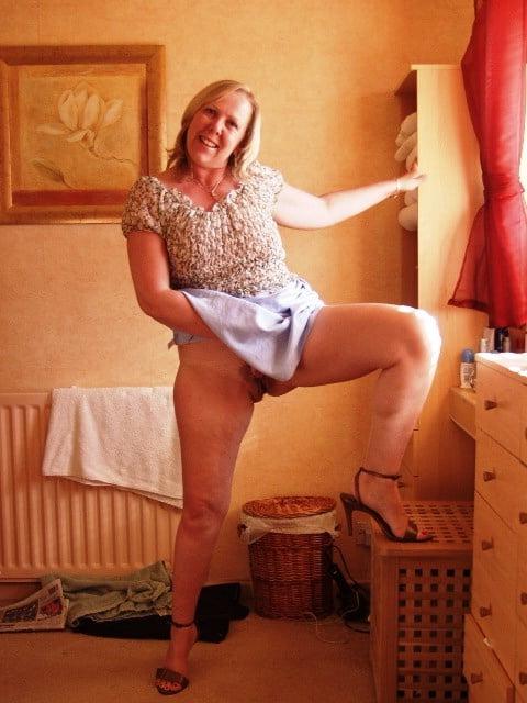 11P UK Wife S