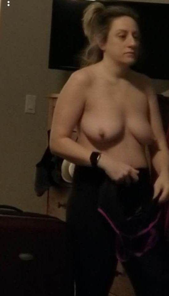 10P Hot American slut wife