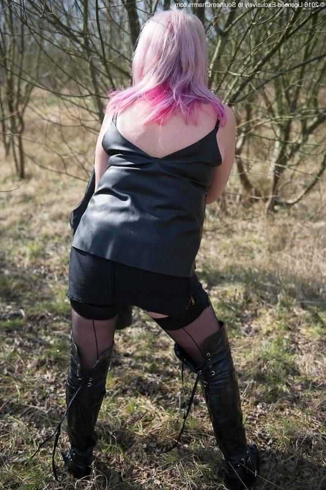 25P Sexy Arse and Boots no.2