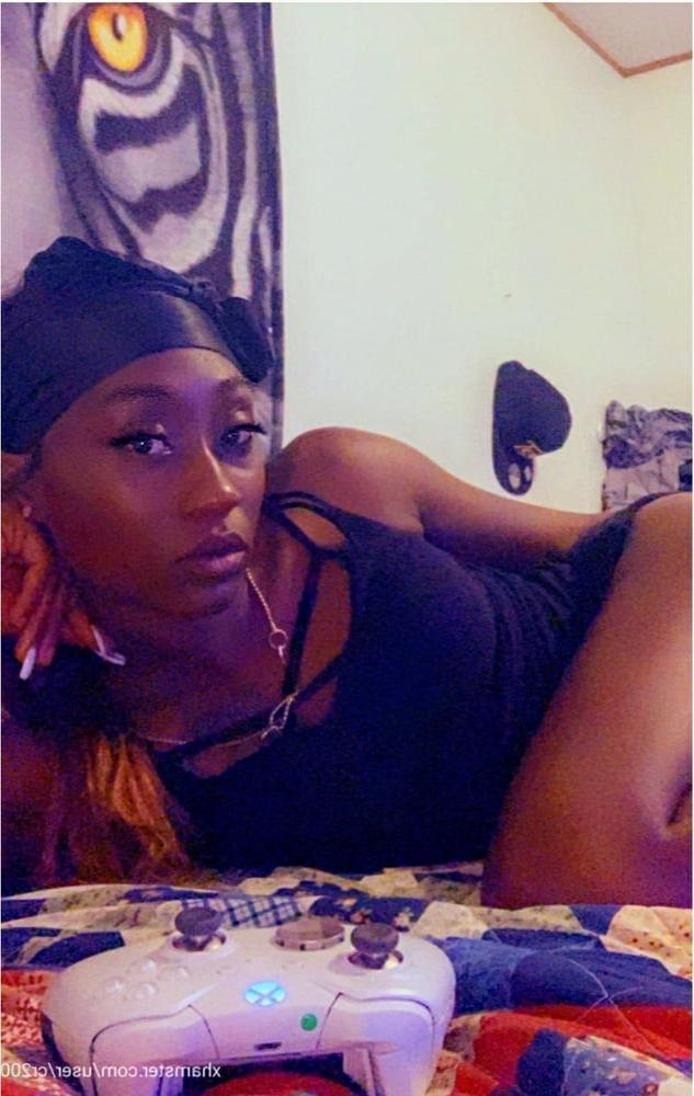 21P Slutty Samantha, 28 US