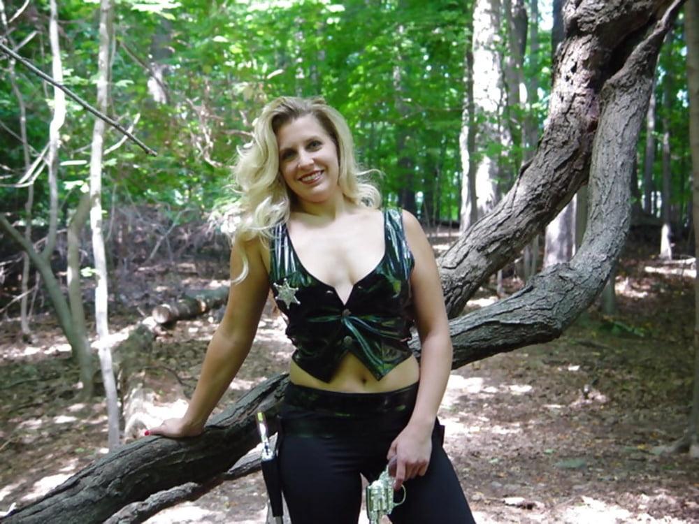 25P Amateur Wife Gloria