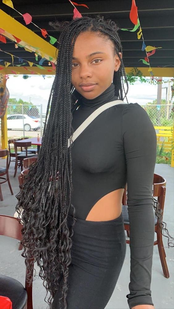11P Ella, 20, uk