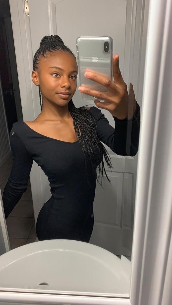 11P Ella, 20, uk