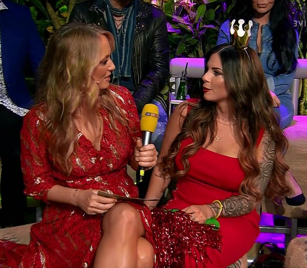 25P German TV Milf Angela Finger Erben