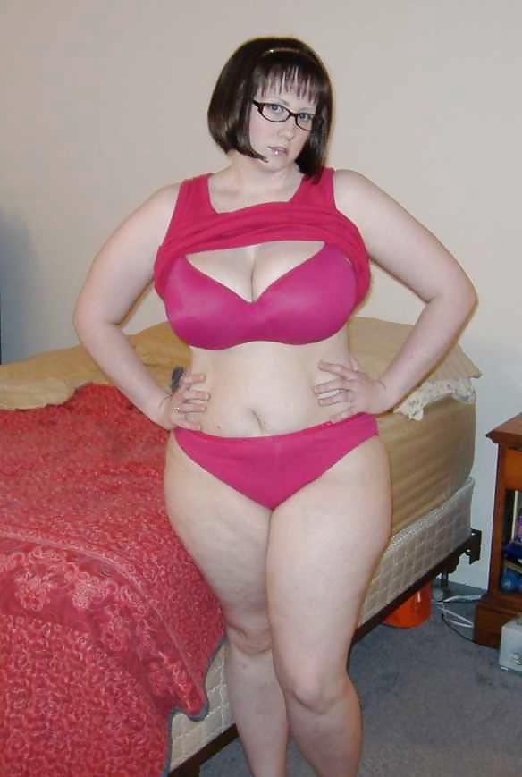 25P Big Girlz Need Love (Bikini Edition)