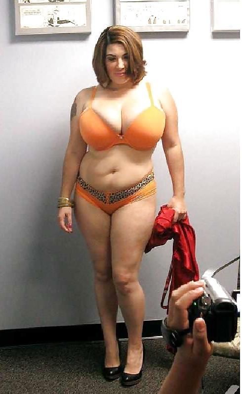 25P Big Girlz Need Love (Bikini Edition)