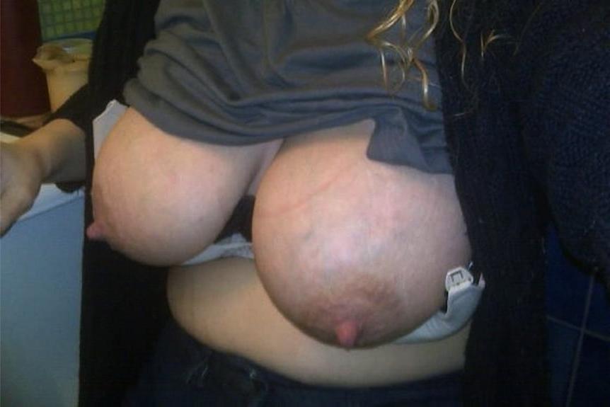 25P Massive Boobs Mommys #3 (StreetBoy2000)