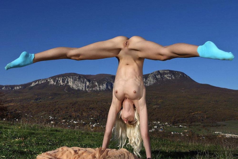 15P Naked sport by Nackedei 023