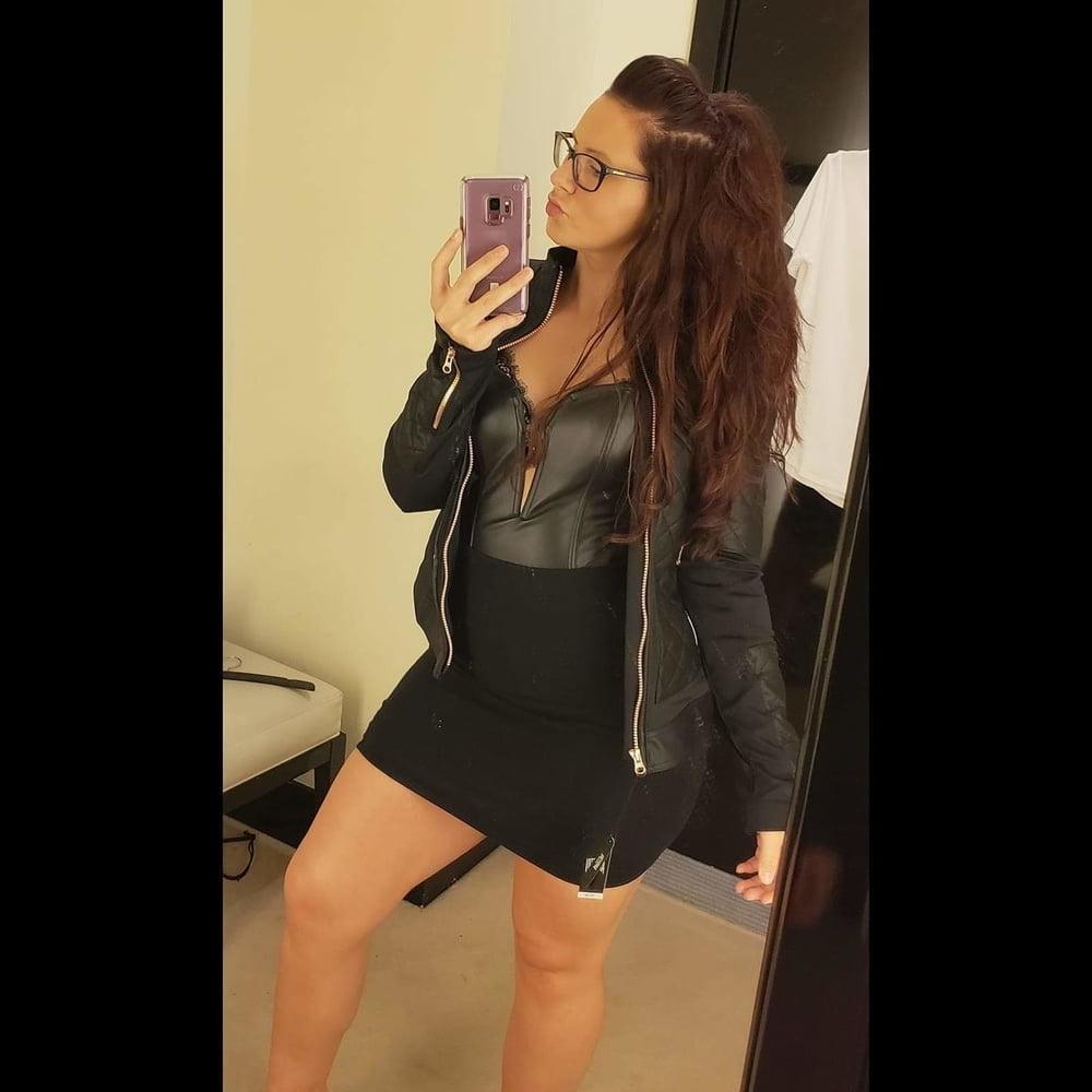 25P Milf with big ass