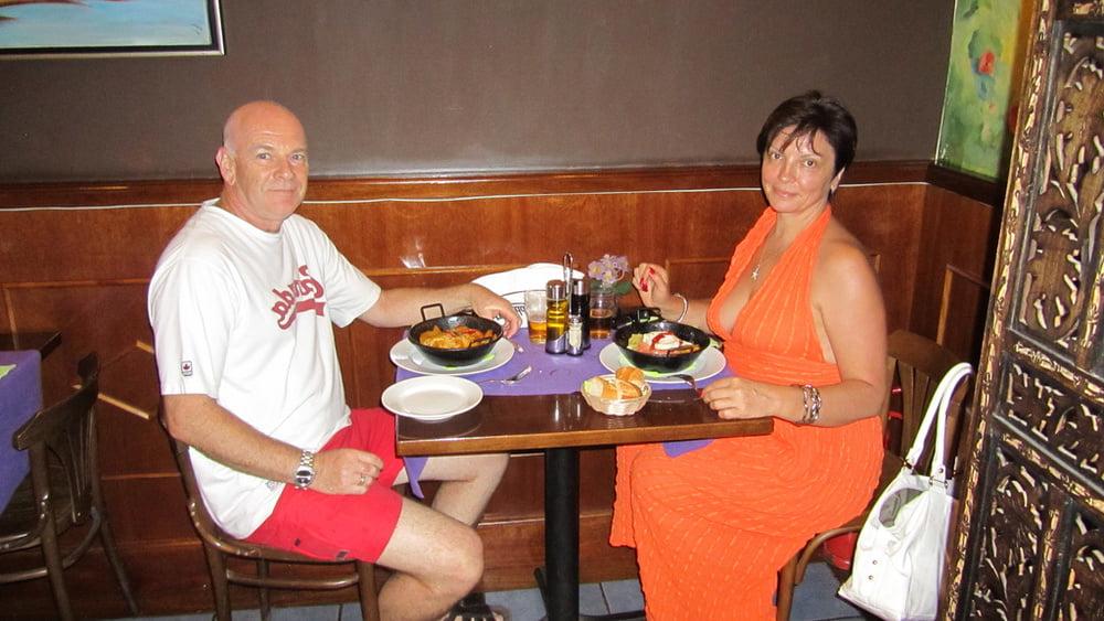 25P 5.Canadin wife exposed