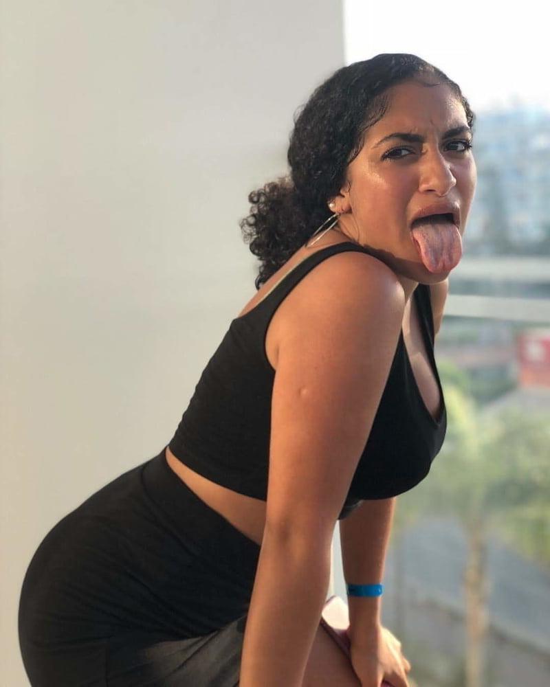 22P Big Tits and Big Ass 24!PICS!