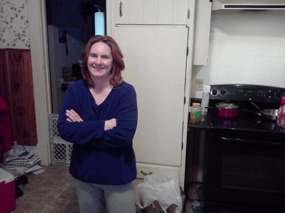 25P 5. Kansas wife poses for exposure.