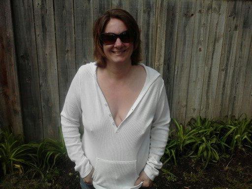 25P 5. Kansas wife poses for exposure.