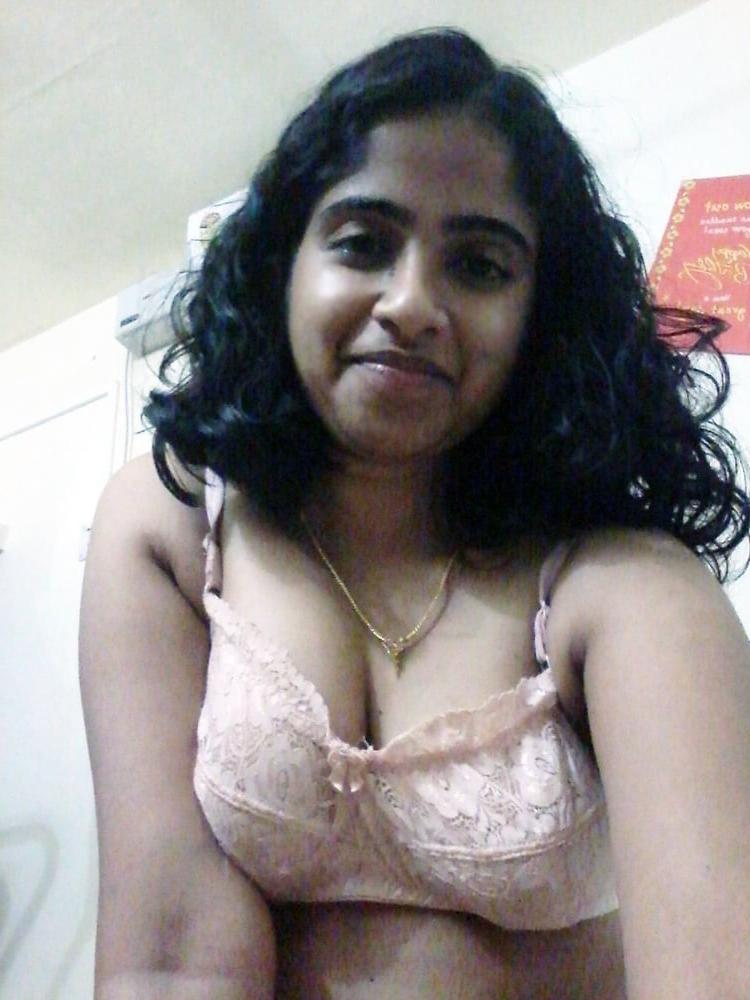 25P Desi wife poonam