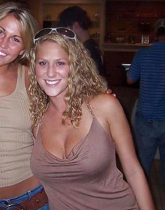 20P Big Tits Cleavage Queens (NON-porn)