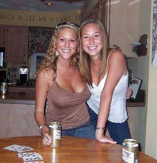 20P Big Tits Cleavage Queens (NON-porn)