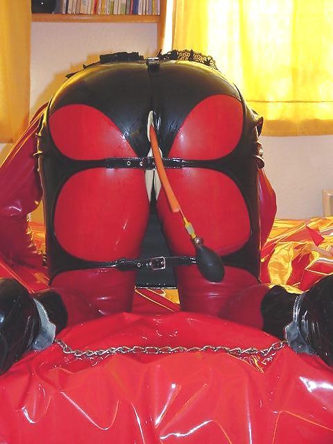 5P Rubber Pussy Maid