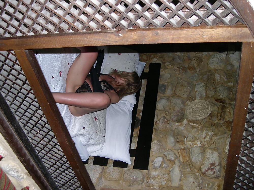 25P Amateur Wife