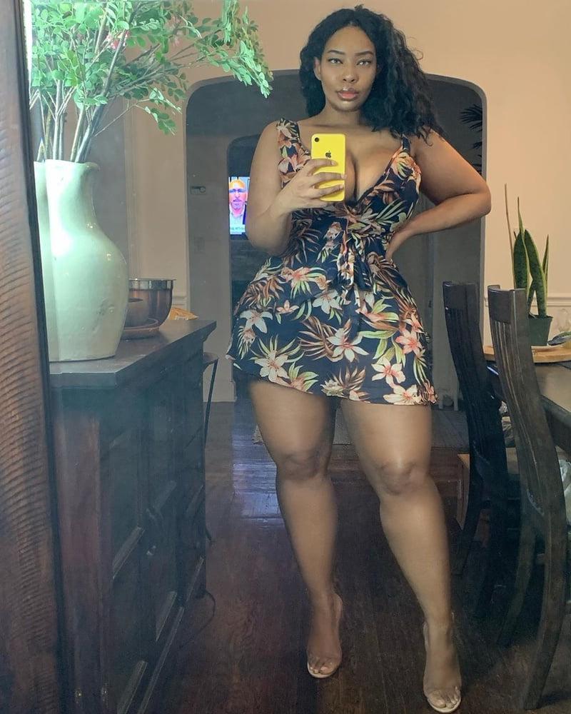 24P Sexiest Black Women Hot Big Tits Big Ass Ebony