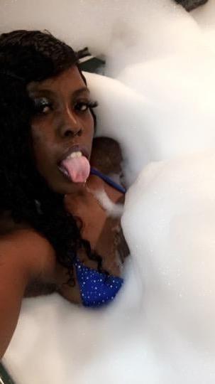 5P Ebony Escort US