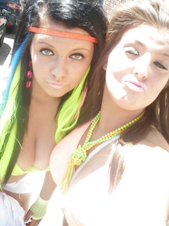5P Neon raver boobs