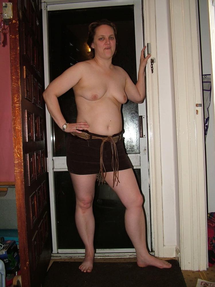 25P Amateur Wife