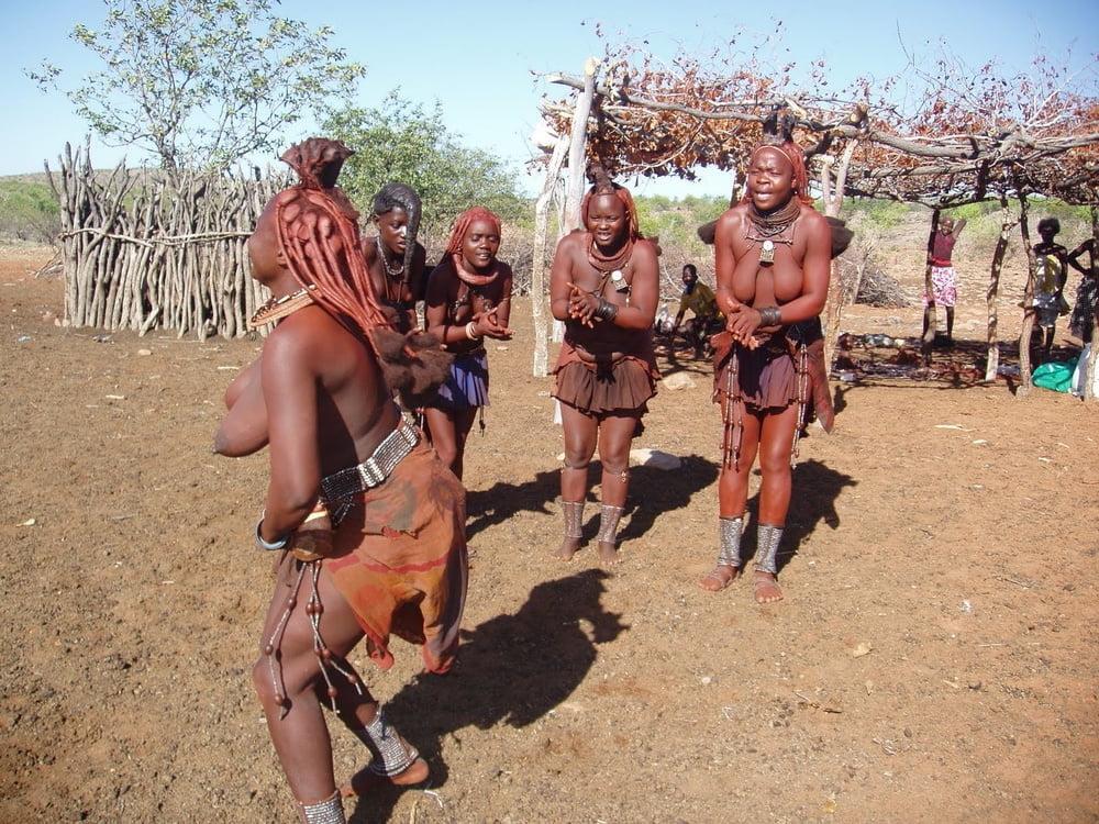 25P Afrincan Tribes - Bunch of Beautiful Women