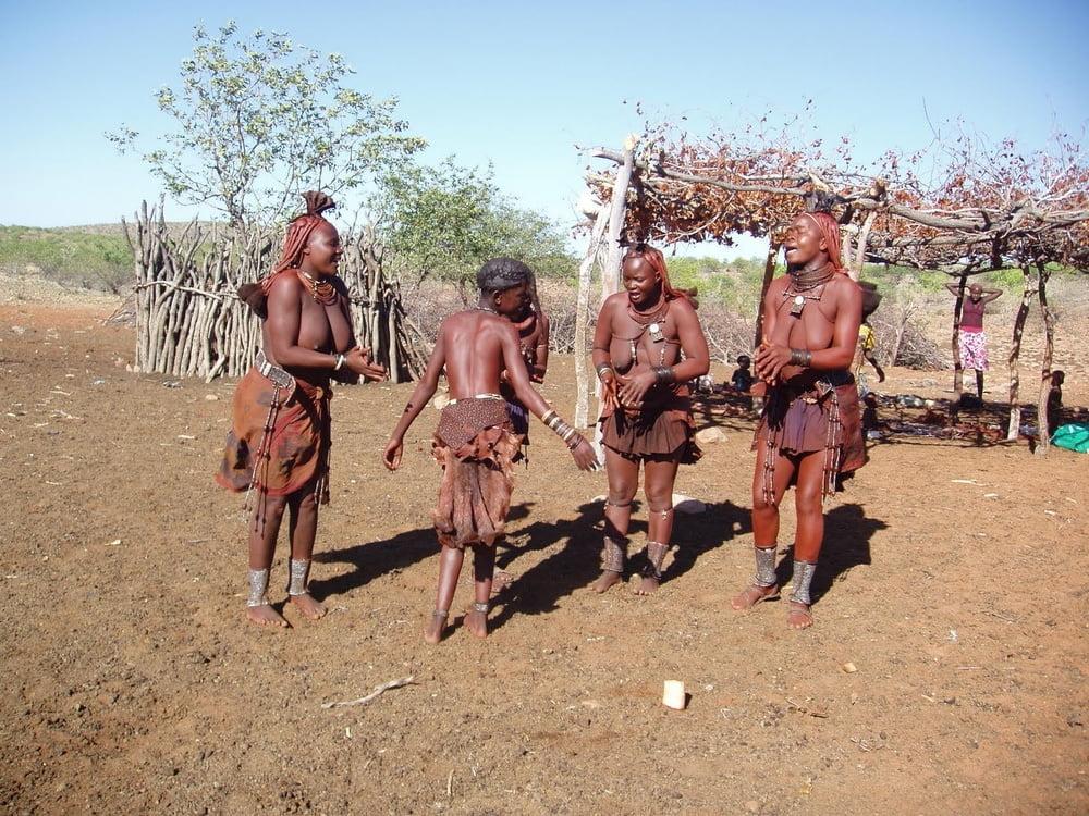 25P Afrincan Tribes - Bunch of Beautiful Women