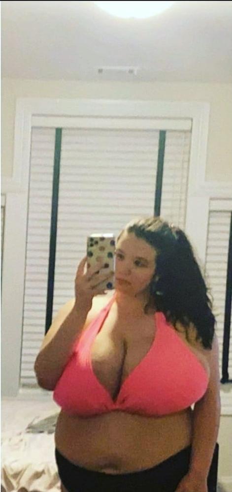 25P Big Bouncy Ass and Tits