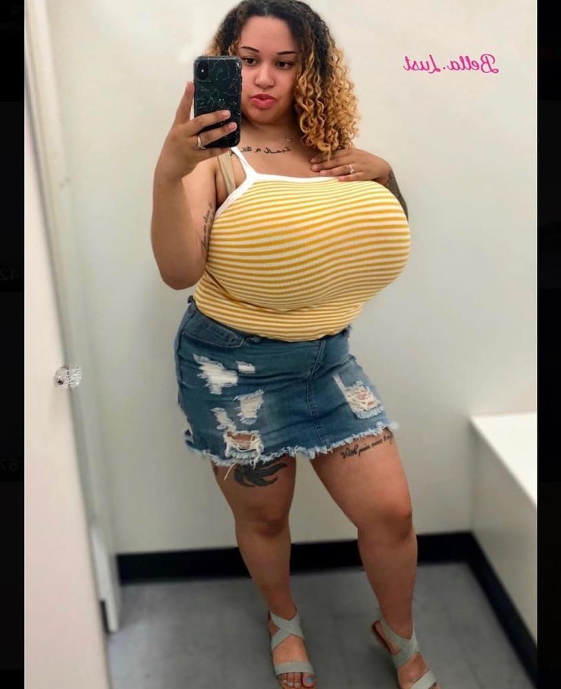 25P Big Bouncy Ass and Tits