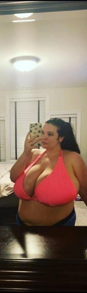 25P Big Bouncy Ass and Tits