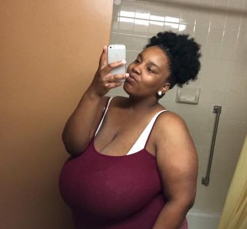 25P Big Bouncy Ass and Tits