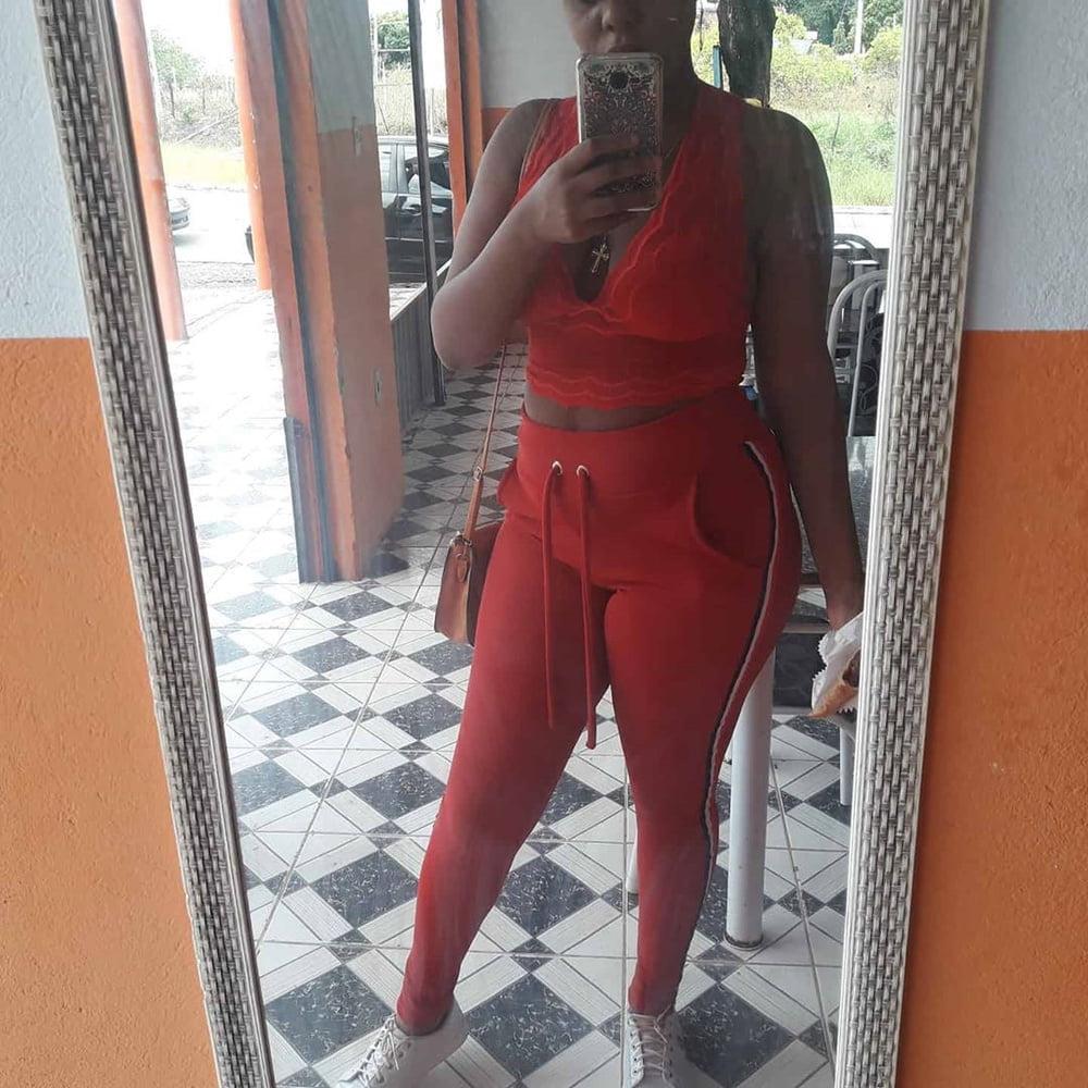 25P DANI SEXY GROSSER ARSCH LATINA