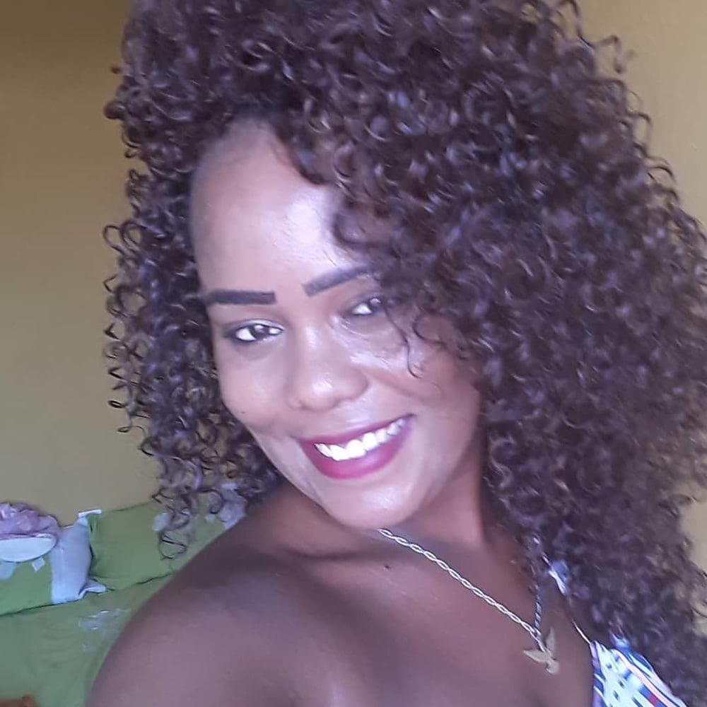 25P DANI SEXY GROSSER ARSCH LATINA