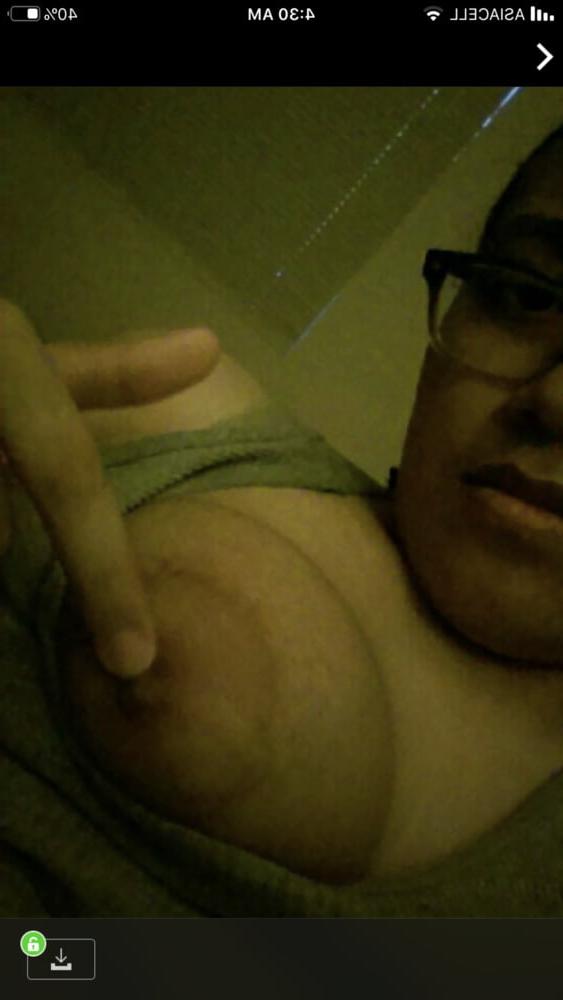 8P America SKOUT lesbian
