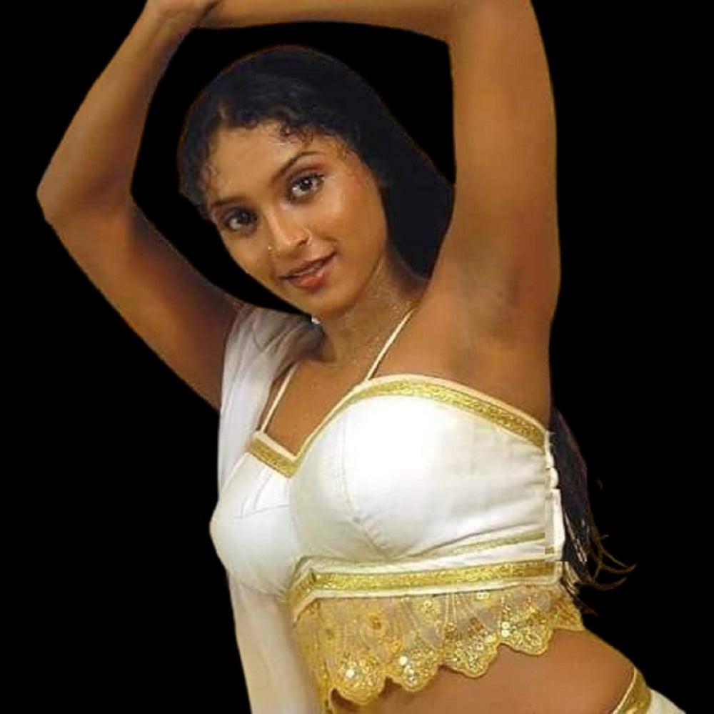 25P Sweaty Indian Aunties Nude &amp; Non-Nude collection