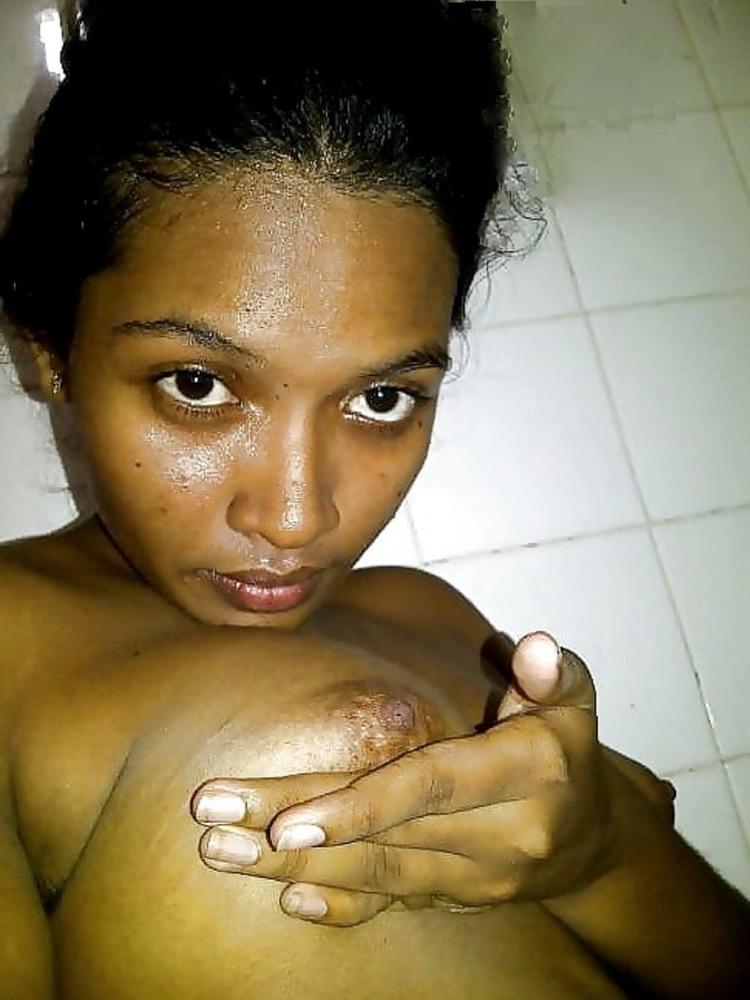 25P Sweaty Indian Aunties Nude &amp; Non-Nude collection