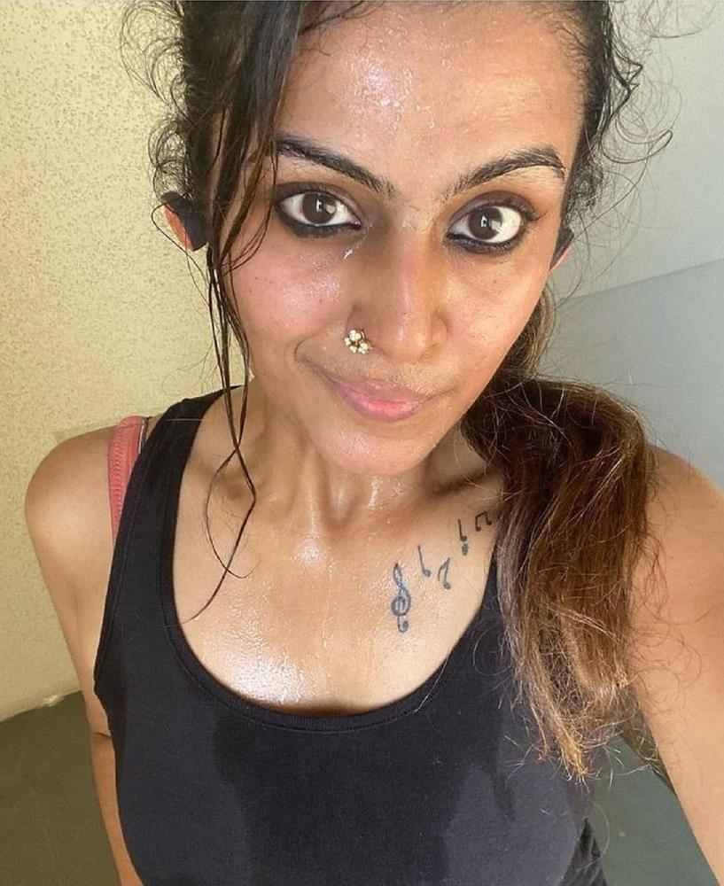 25P Sweaty Indian Aunties Nude &amp; Non-Nude collection