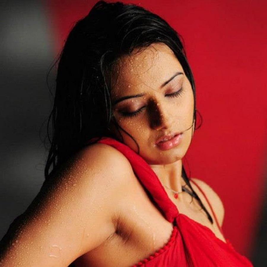 25P Sweaty Indian Aunties Nude &amp; Non-Nude collection