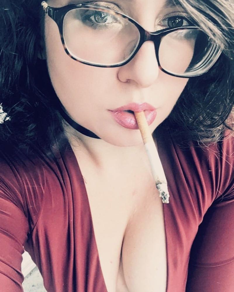 25P Smoking Ladies 21