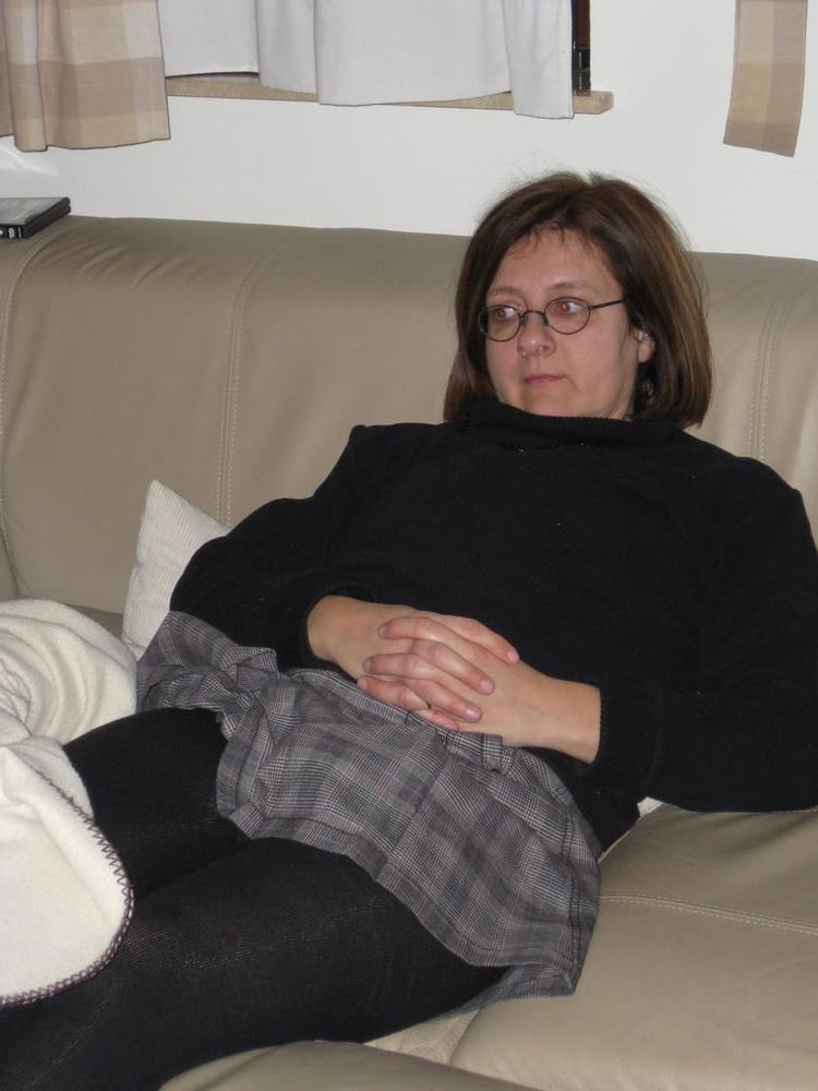 25P Pantyhosed Mature Belgium Wife