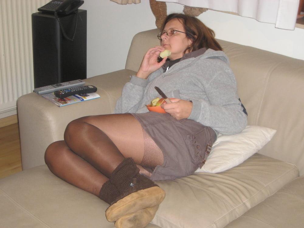 25P Pantyhosed Mature Belgium Wife