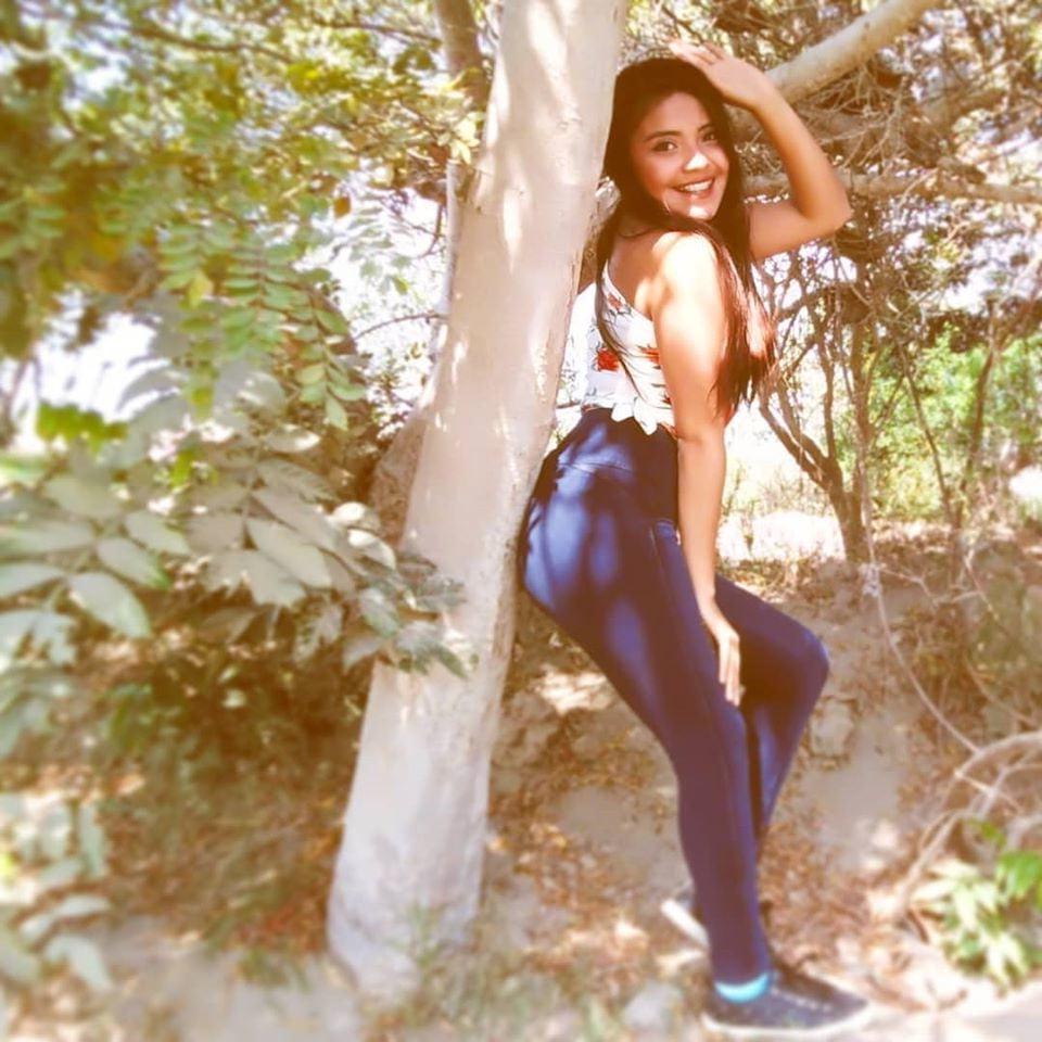 25P YADIRA CACHAY sexy teen peruvian