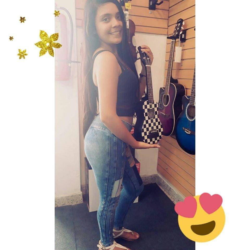 25P YADIRA CACHAY sexy teen peruvian